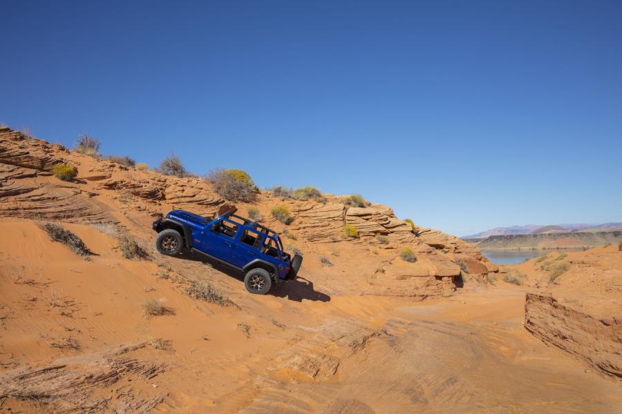  Jeep Wrangler Unlimited Rubicon EcoDiesel (JL) 2019 года  (NA) (фото 33 из 85)